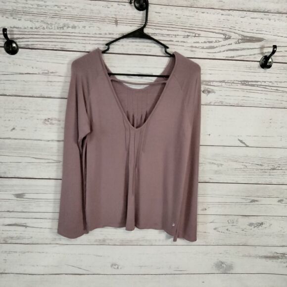 "No Brand" woman's shirt  - Picture 1 of 7